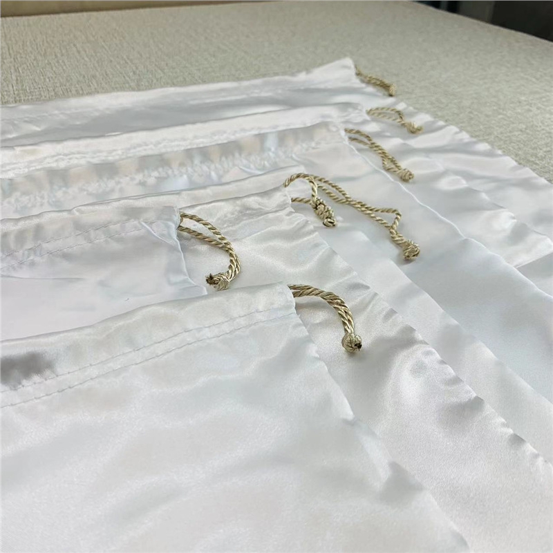 Silk new soft feel smooth bund - Shoe Bag Dust review and price